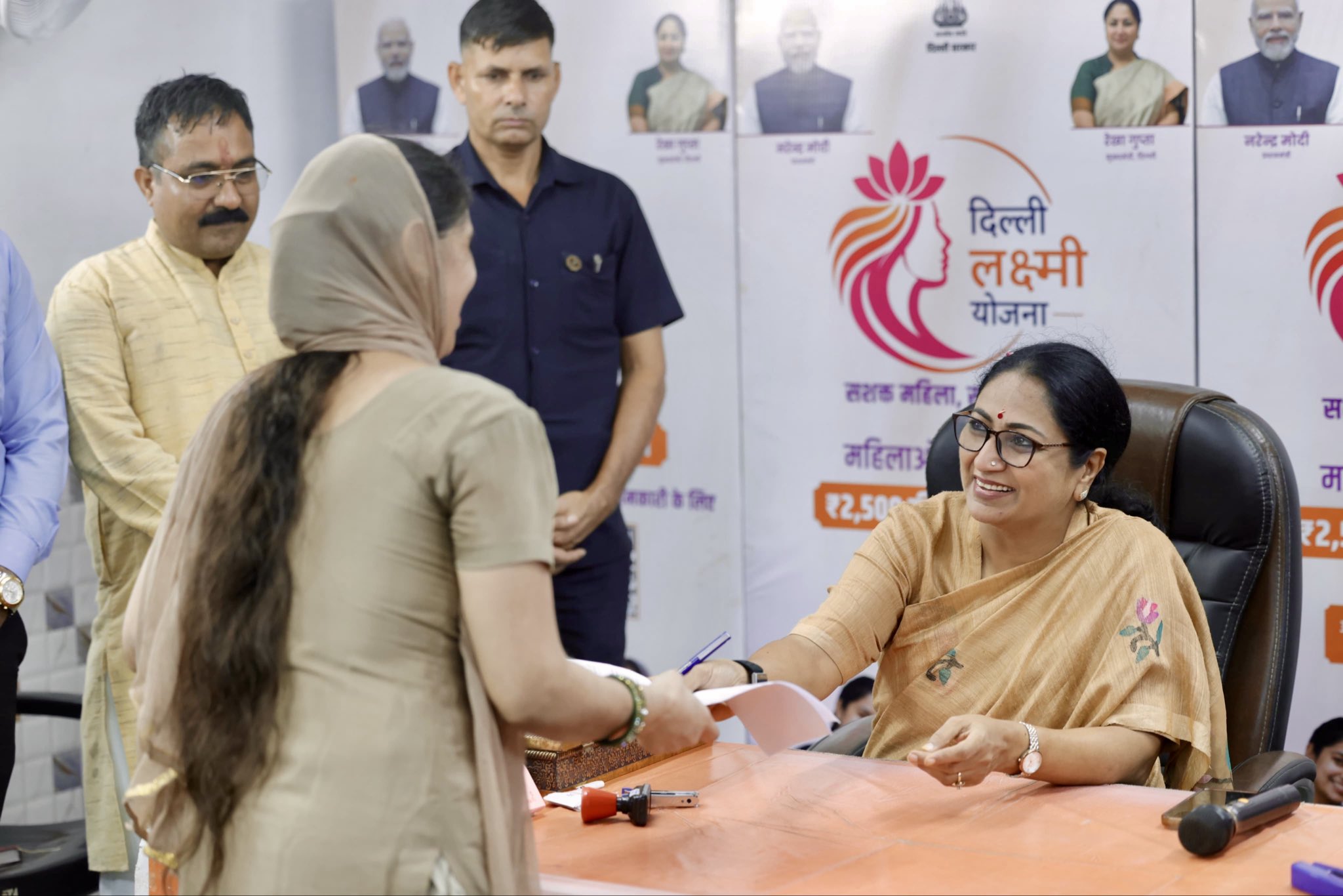 Lebih dari 4,25 Lakh Perempuan Daftar Delhi Lakshmi Yojana, 1,49 Lakh Sudah Ajukan Formulir