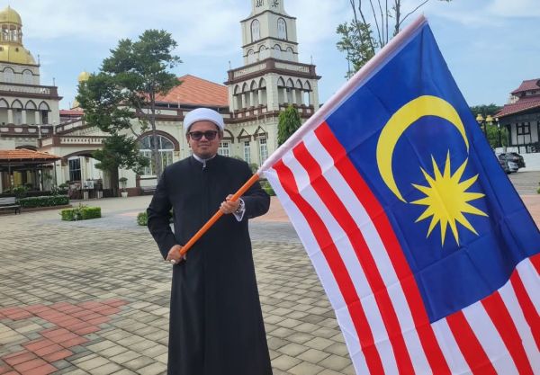 Merdeka Sejati: Memutus Ikatan Taasub Duniawi demi Ketaatan kepada Allah