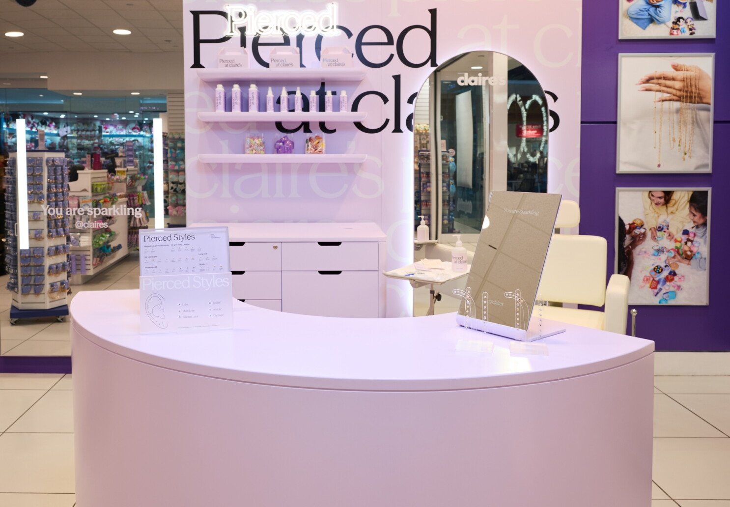 Claire’s Perbarui Pengalaman Tindik untuk Generasi Alpha dengan Nuansa Baru