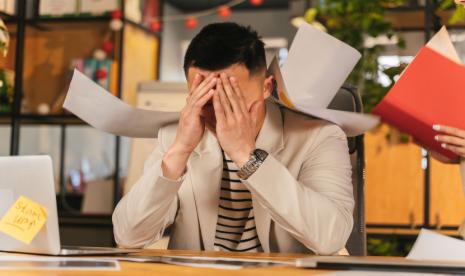 Satu Gaji tidak Cukup: Tren Side Hustle Anak Muda